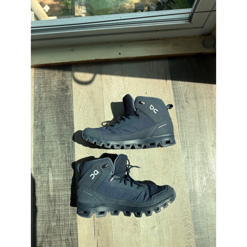 On Running Cloudridge Waterproof Hiking Boots Navy Blue Women 10.5 33.99243